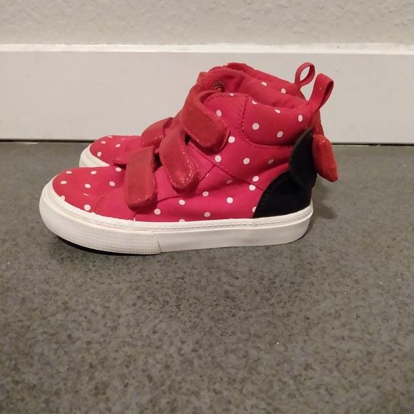 Limited Edition Minnie Mouse Sneakers - Picture 4 of 4